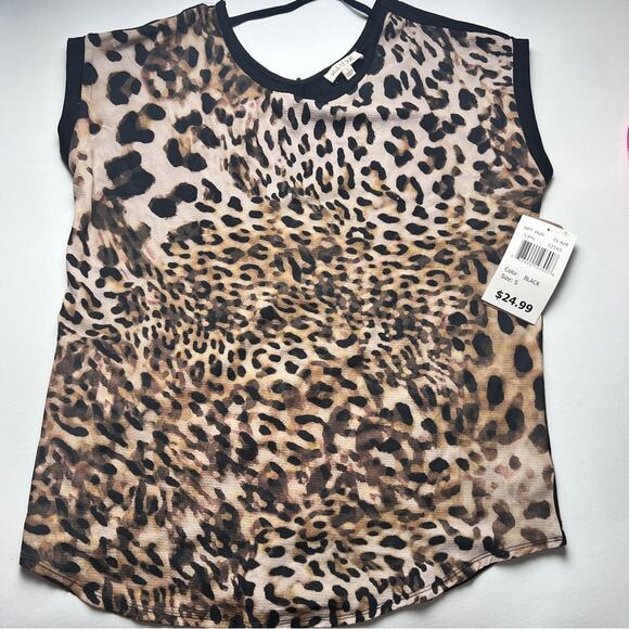 With Love Women's Animal Print Short Sleeve Blouse 
Sz S - Picture 1 of 9